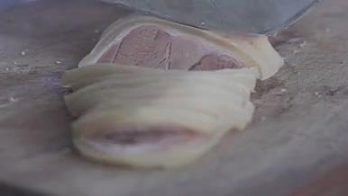 白切羊肉切片展示视频的预览图